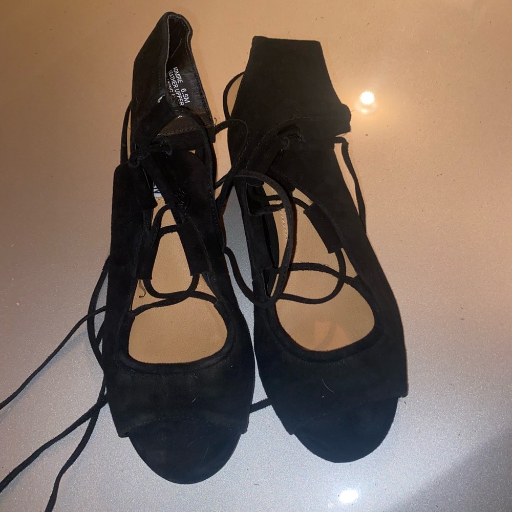 Steve Madden black lace up heels size 6.5